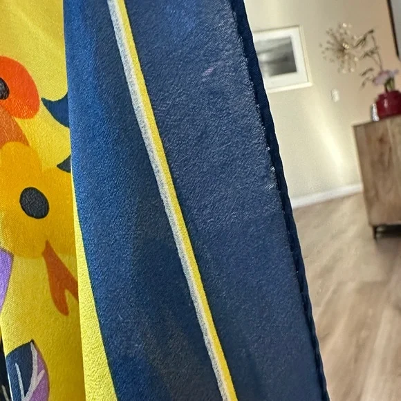 Vintage KenzoTakada Colorful bird and Floral Design Silk Scarf 33x33” - Picture 10 of 11